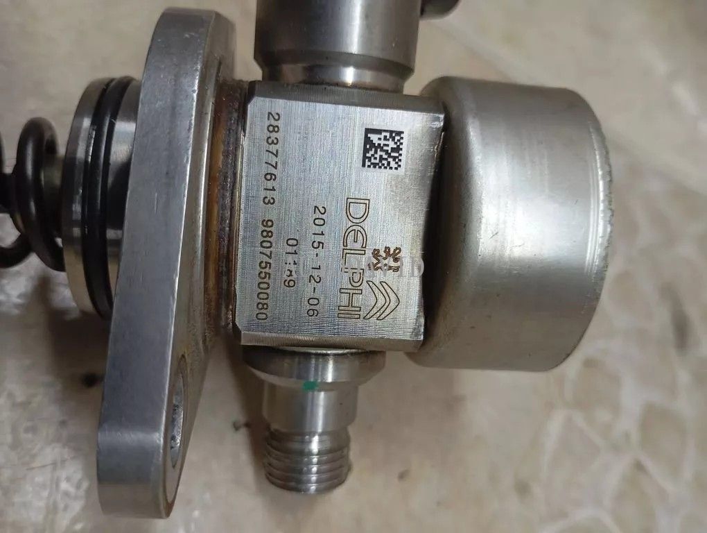 مضخة وقود عالية الضغط لبيجو 408 308S سيتروين C4 DS3 مضخة وقود عالية الضغط 1.2T OEM: 9807550080 28377613, 9807550080, 4023910 3639868 9805614880 9819061280 28253039 03639868 28377613 HS03-032