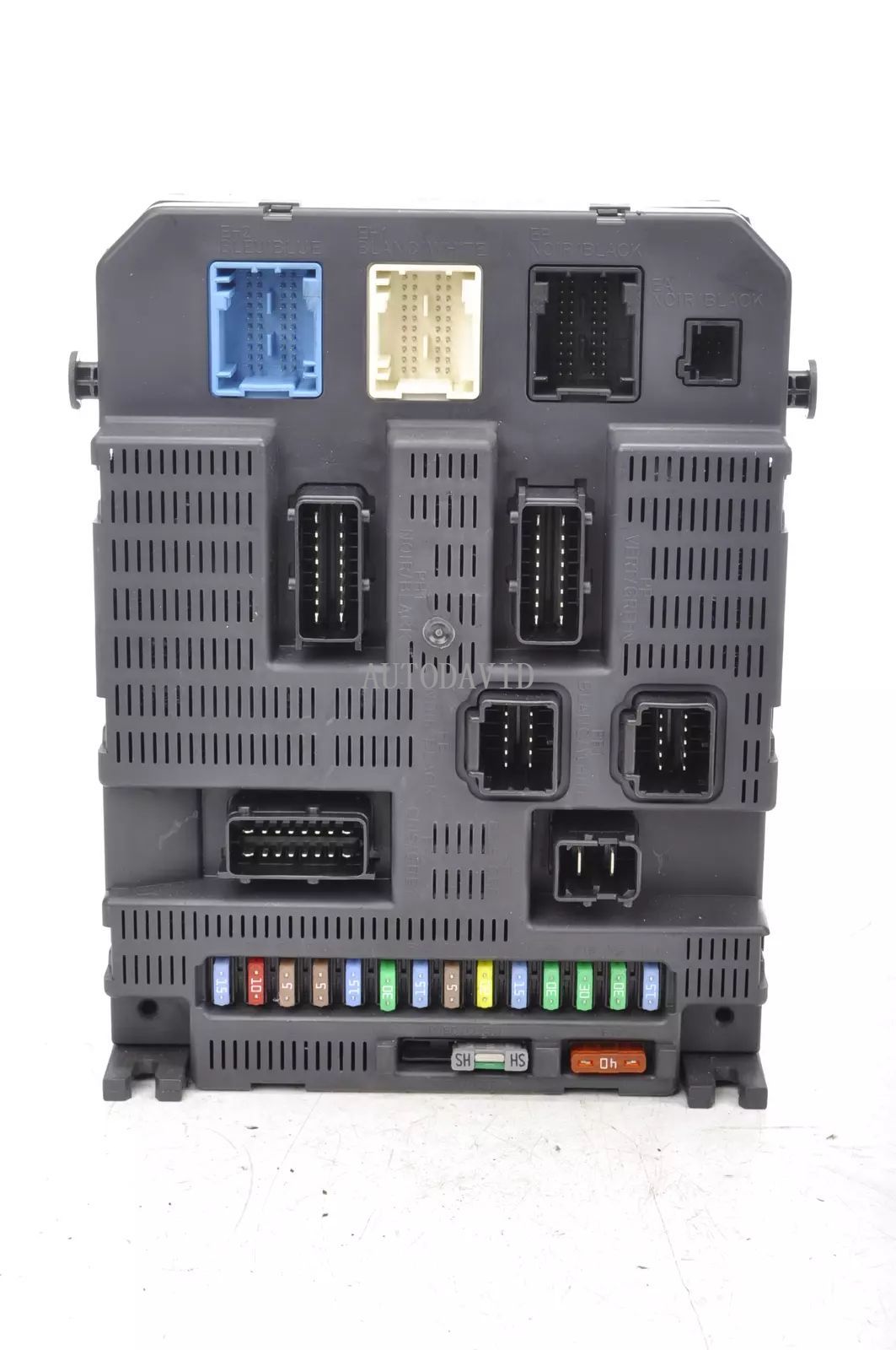 صندوق فيوز المحرك BSM الجمعية لبيجو 3008/1.6 HDI OEM: 9663798180 HS01-042-013