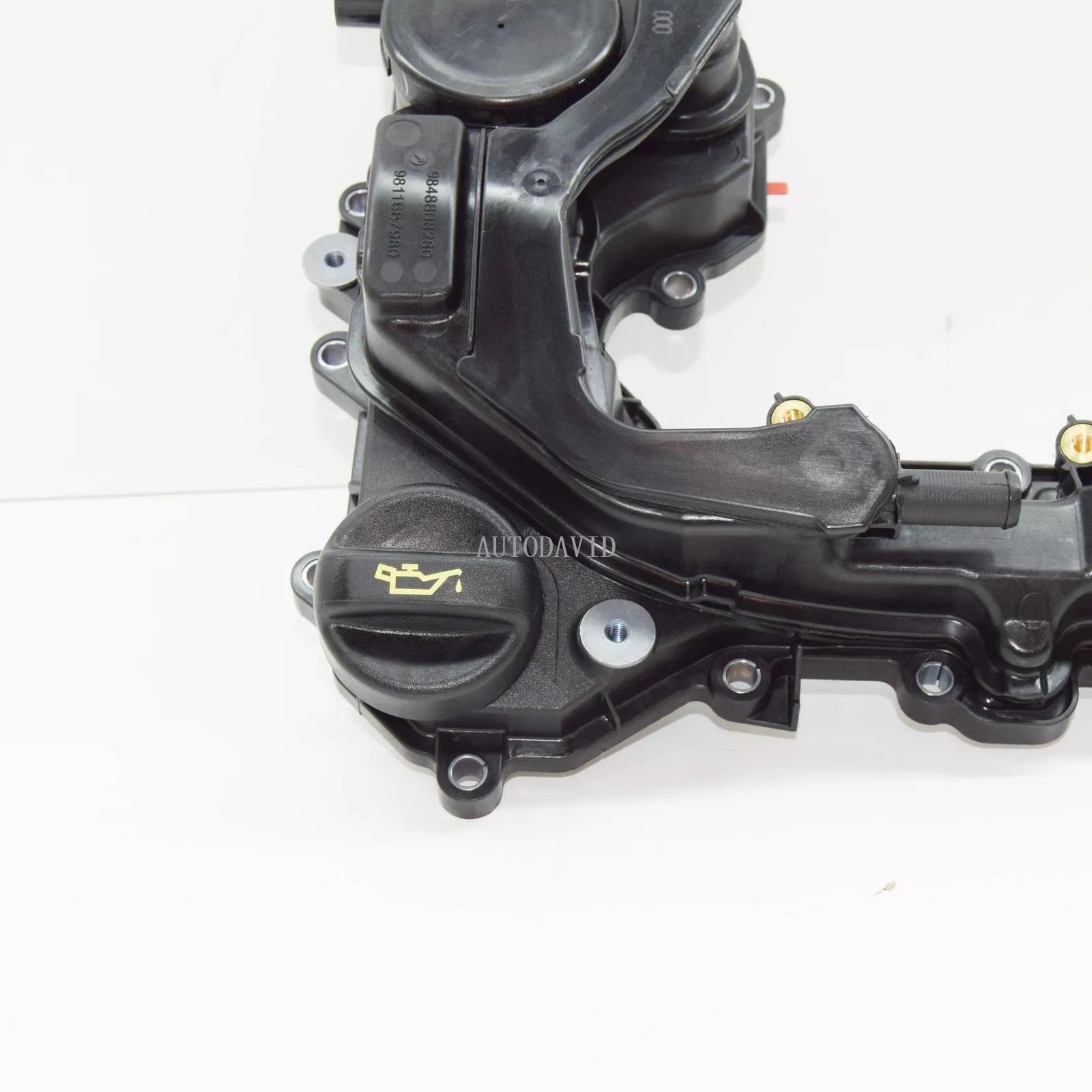 غطاء رأس الأسطوانة لسيتروين DS3 OEM: 9849189680 HS01-018-005