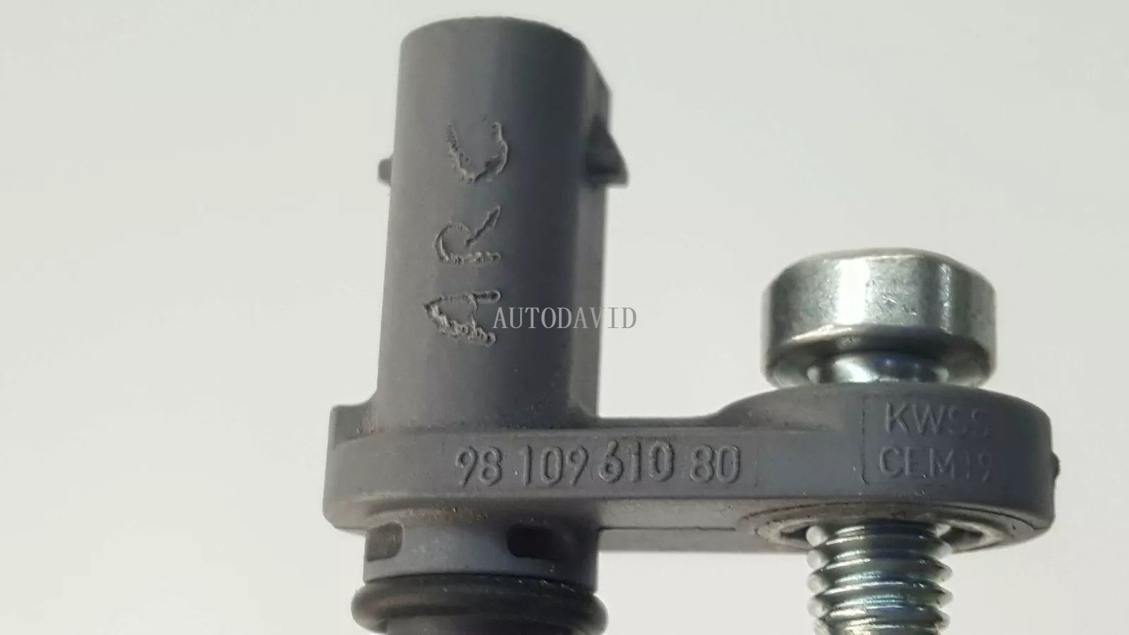 مستشعر سرعة ABS خلفي جديد لبيجو 308 3008 5008 ، سيتروين C4 OEM: 9810961080 HS02-027-008