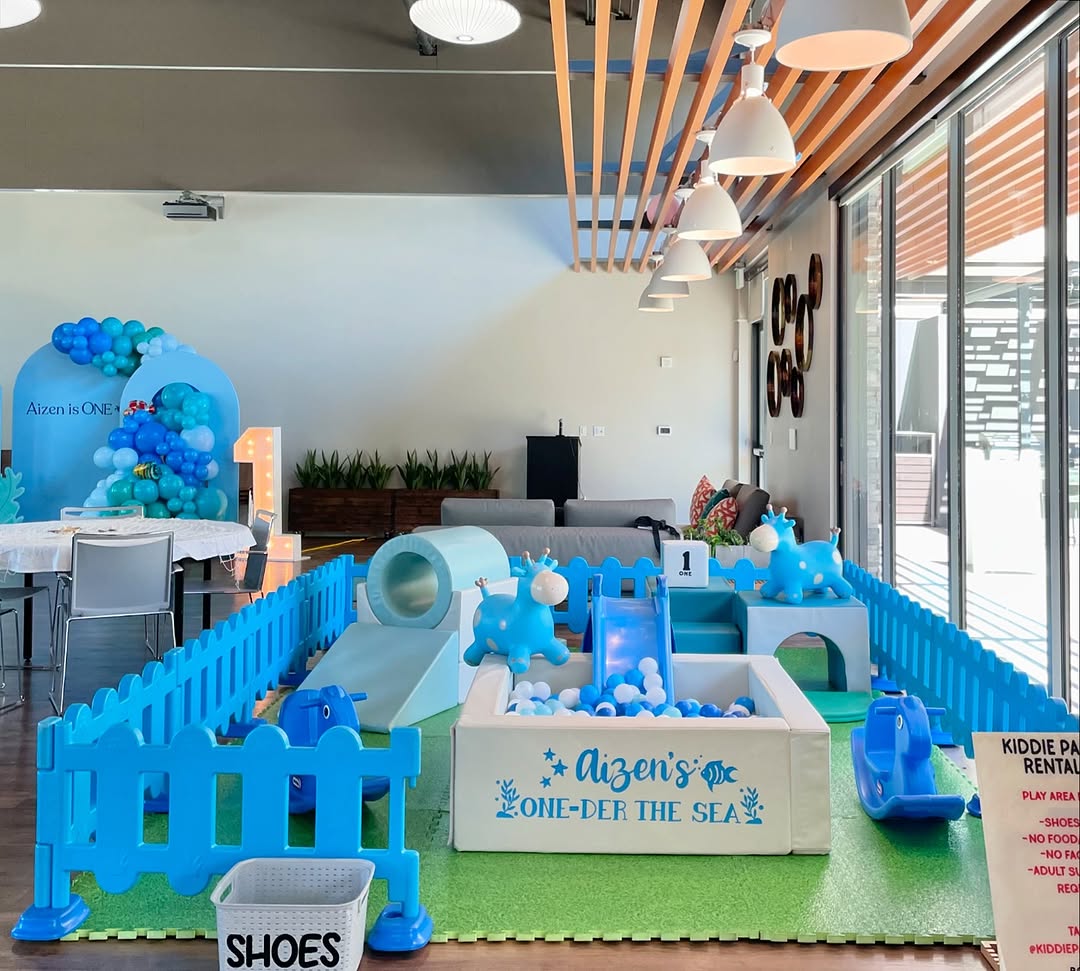 Blue and white soft play packages for kids indoor play Blauw-witte zachtspeelpakketten voor binnenspelen voor kinderen