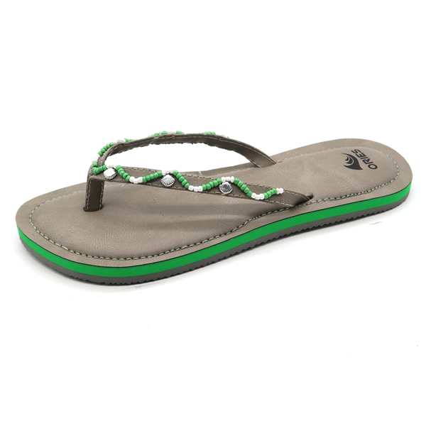 Une chaîne de perles cousue sur une lanière en V antidérapante pour femme, des tongs extérieures en EVA AH-8E004 - Bélier