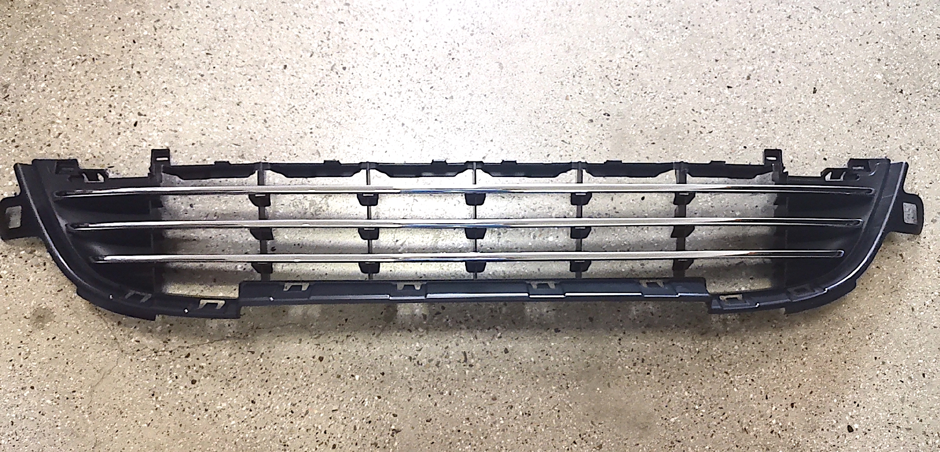 前杠下格栅高配