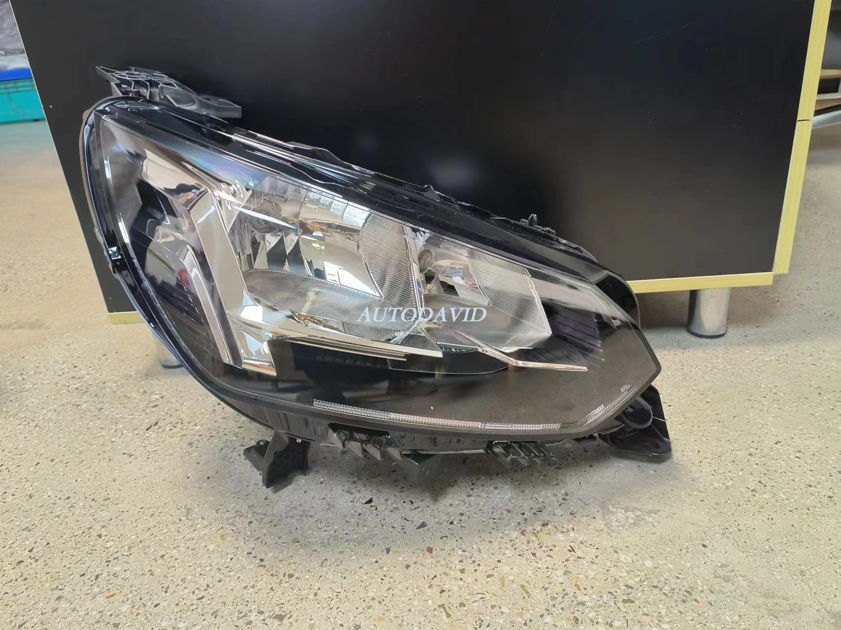 مصباح الرأس السفلي PG208 02/2019-2023 OEM:LH 9823194080/RH 9823193980 DVD56-0204