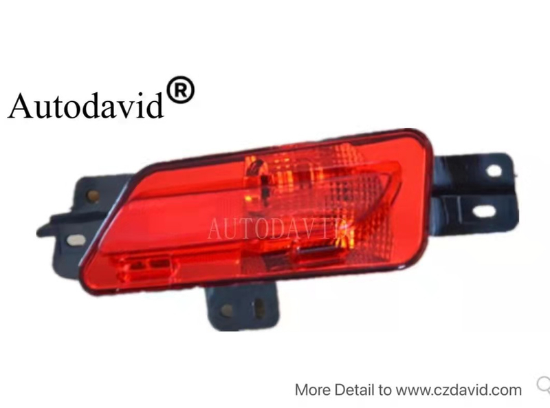 كشاف ضباب خلفي بدون لمبة صيني نوع بيجو 408 T73A 2013 OEM:(后雾灯,标致408,编号:T73A,2013年产,中国规)