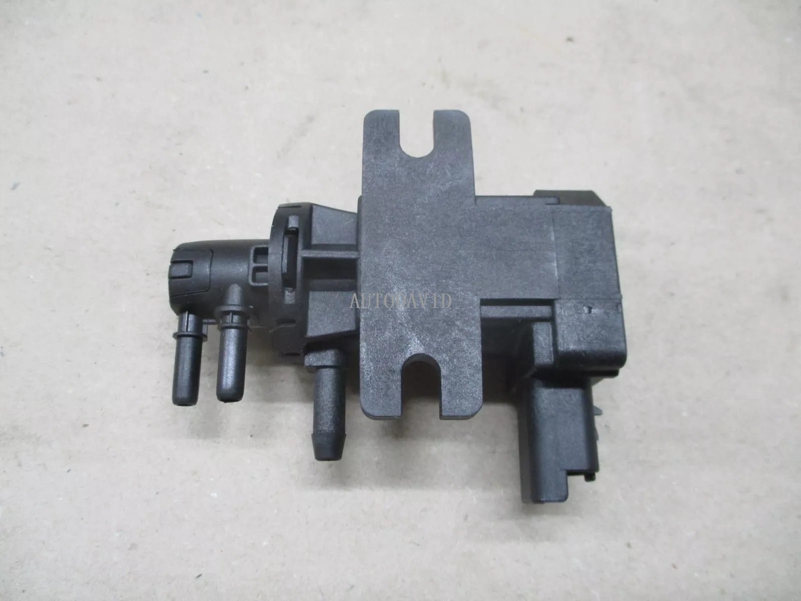 صمام الملف اللولبي للضغط التوربيني لبيجو 206 207 307 407، سيتروين C4/C5/C3 OEM: 9652570180 1618C9=161842 7.00968.04.0 1618JH 9652997580 9650098380، 9654282880، 9 654286980 HS03-033-018