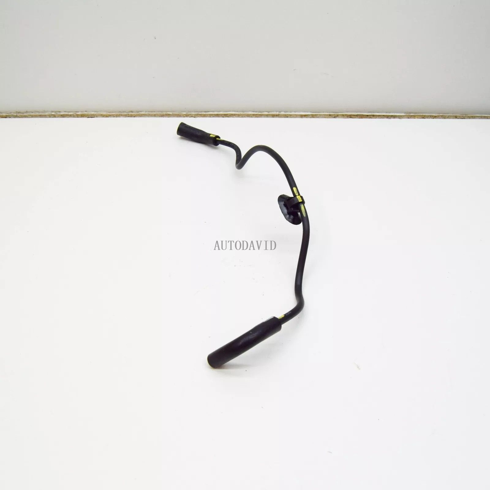 صمام الملف اللولبي أنبوب فراغ لبيجو 5008 P87 2016-2023 OEM: 9840979880 9676017180 HS02-023-049