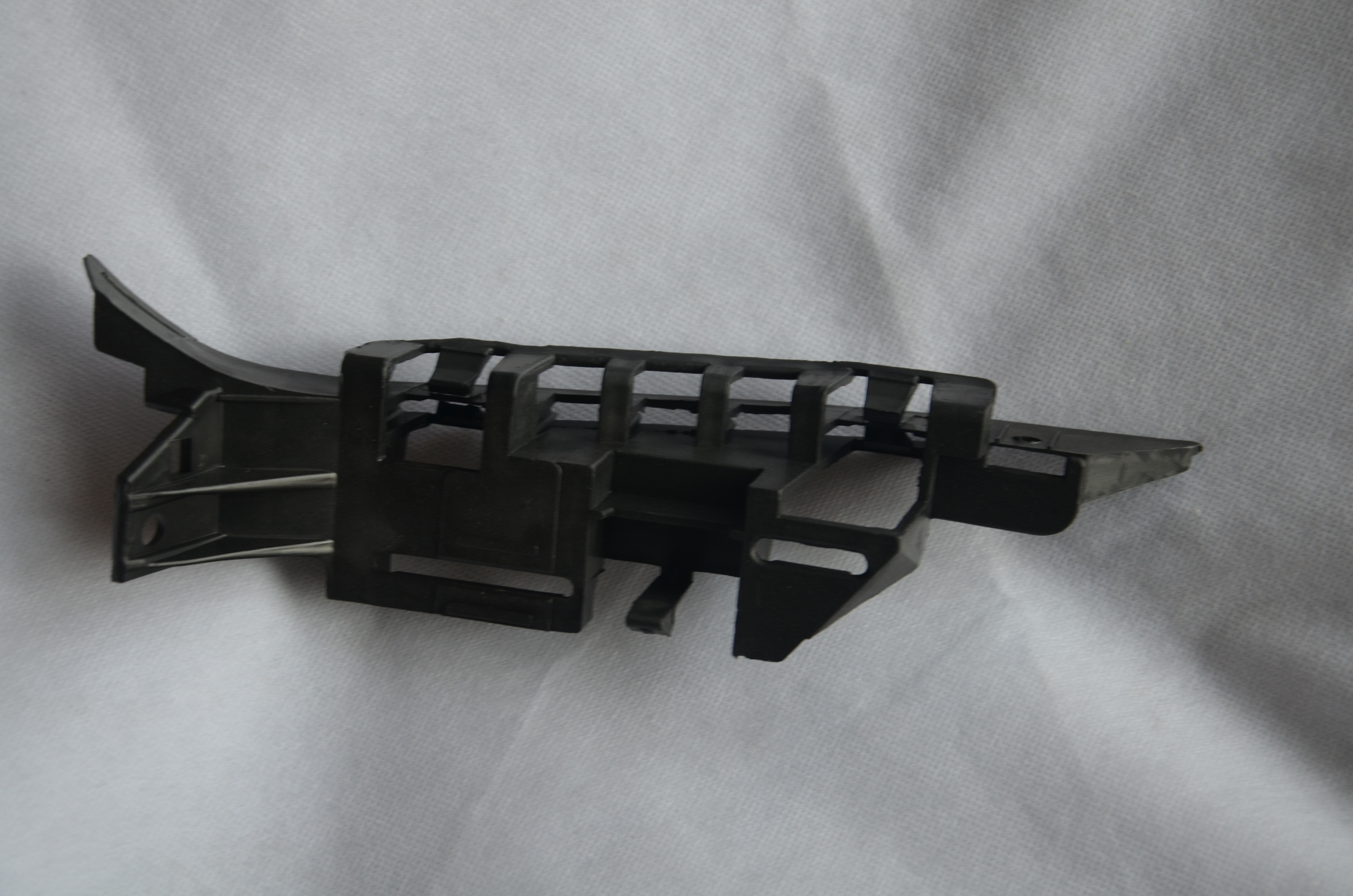 دعامة المصد الأمامي بيجو 307 T53 2005 OEM:741634 DVD12-0701-07