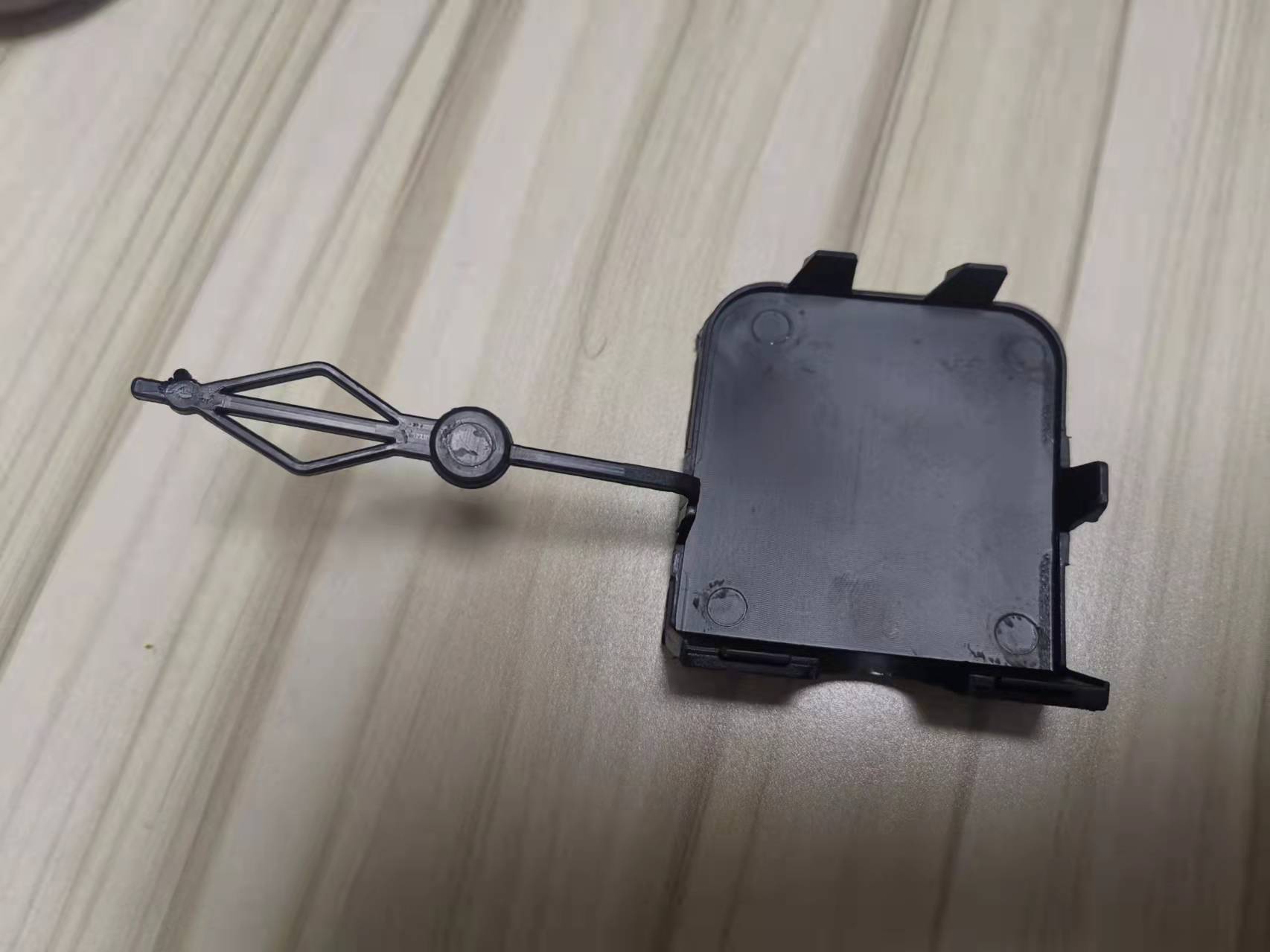 لوحة المقطورة الأمامية بيجو بارتنر 2015 OEM: 9810964177/9810964277 DVD47-0701-08