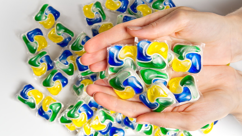 What Dishwasher Pods Are Liquid Apakah Pod Pencuci Pinggan Adalah Cecair