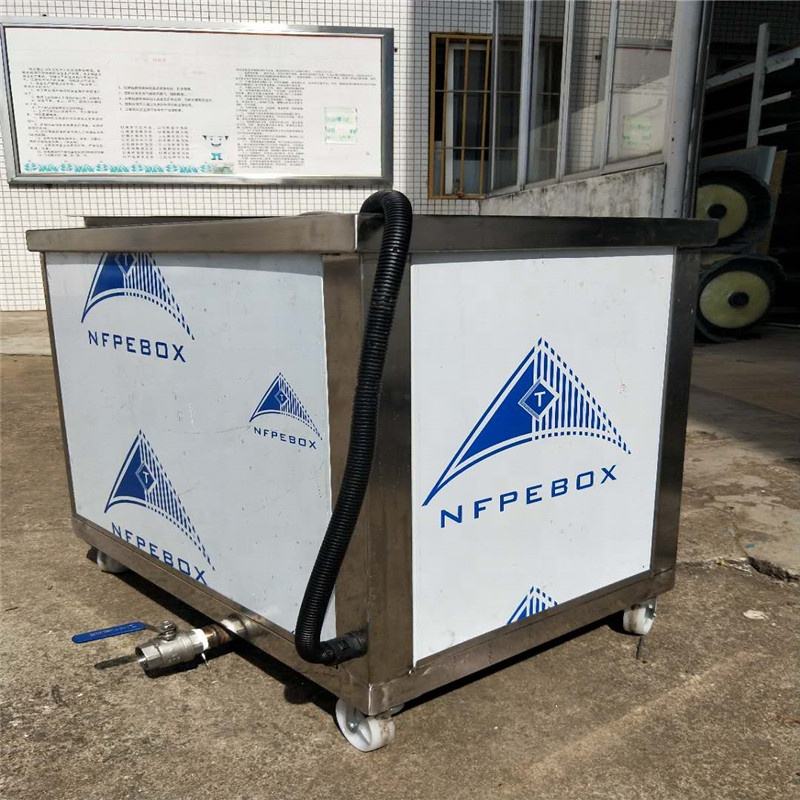 industrial ultrasonic cleaning machine Industrielle Ultraschallreinigungsmaschine