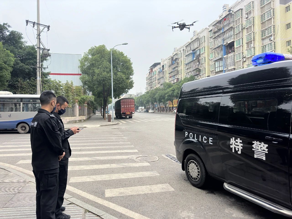 无人机出动——重庆警方15分钟查清高空抛物真相