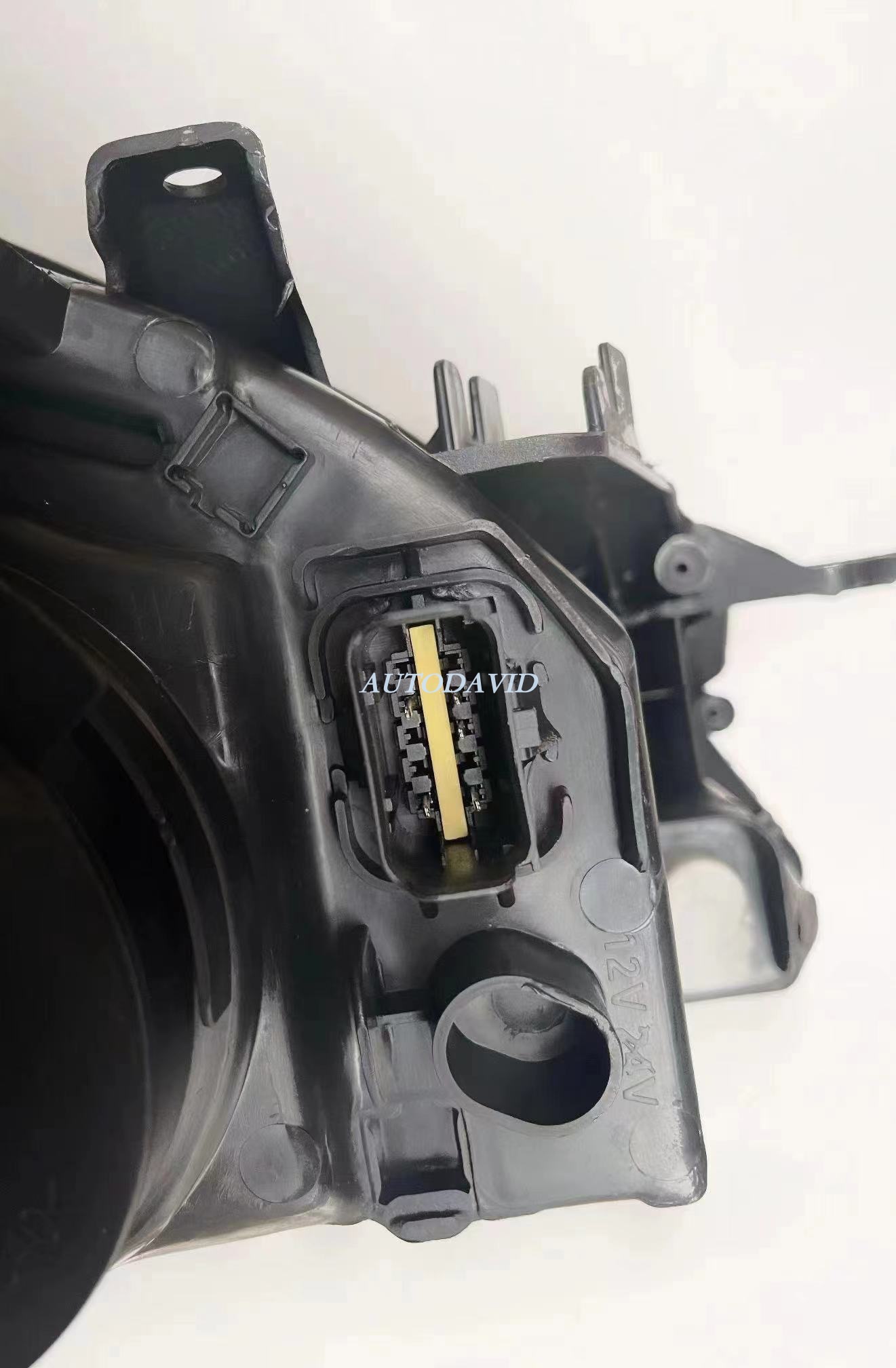 مصباح الرأس كامل الجزء السفلي بيجو 508 W23 2013 OEM: LH 6208W7/RH 6206W7 DVD16-0201