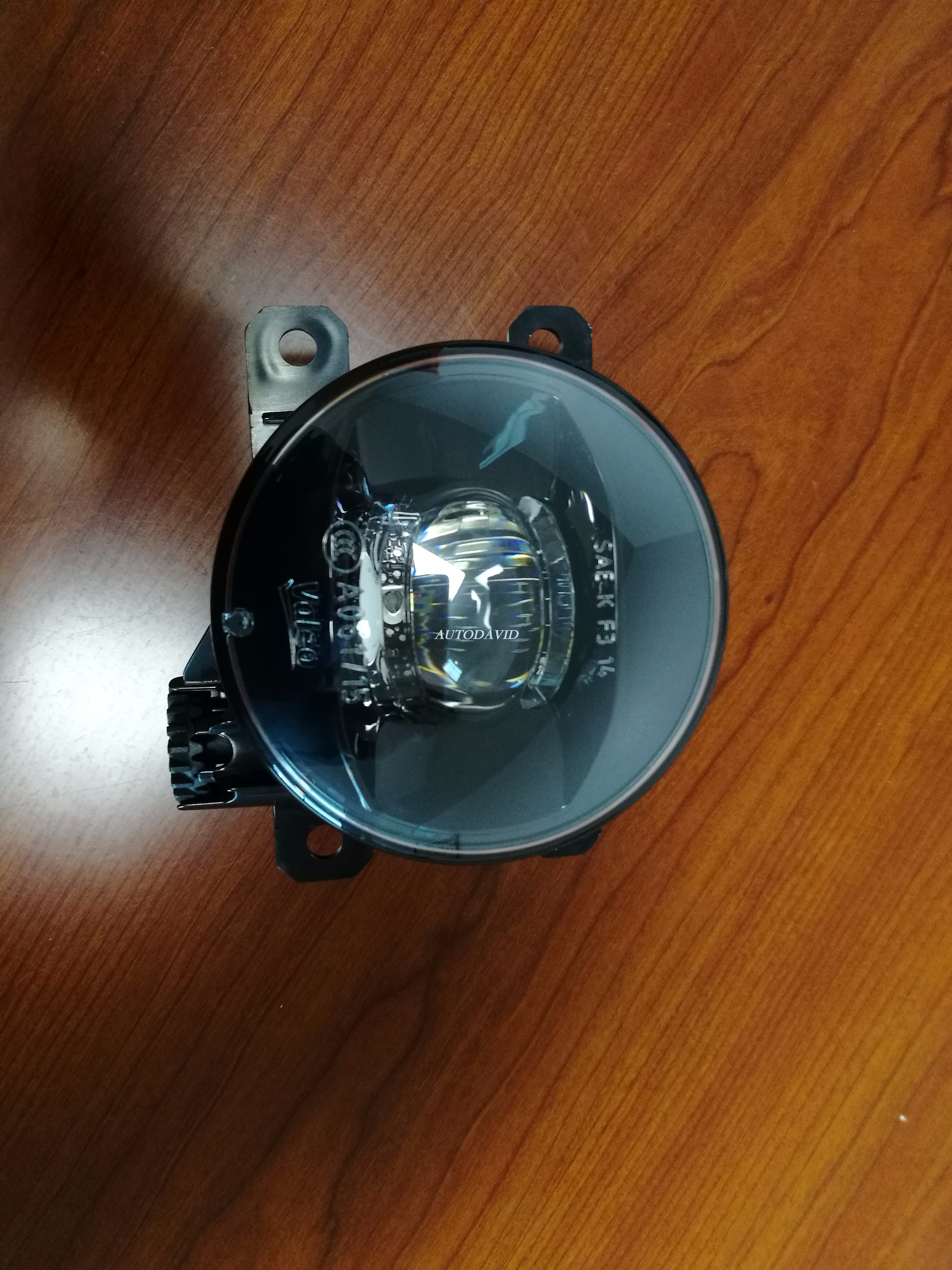 مصباح الضباب LED تقليم بيجو 508 W23R 2015 OEM: 9807432580/9811333380 DVD18-0402