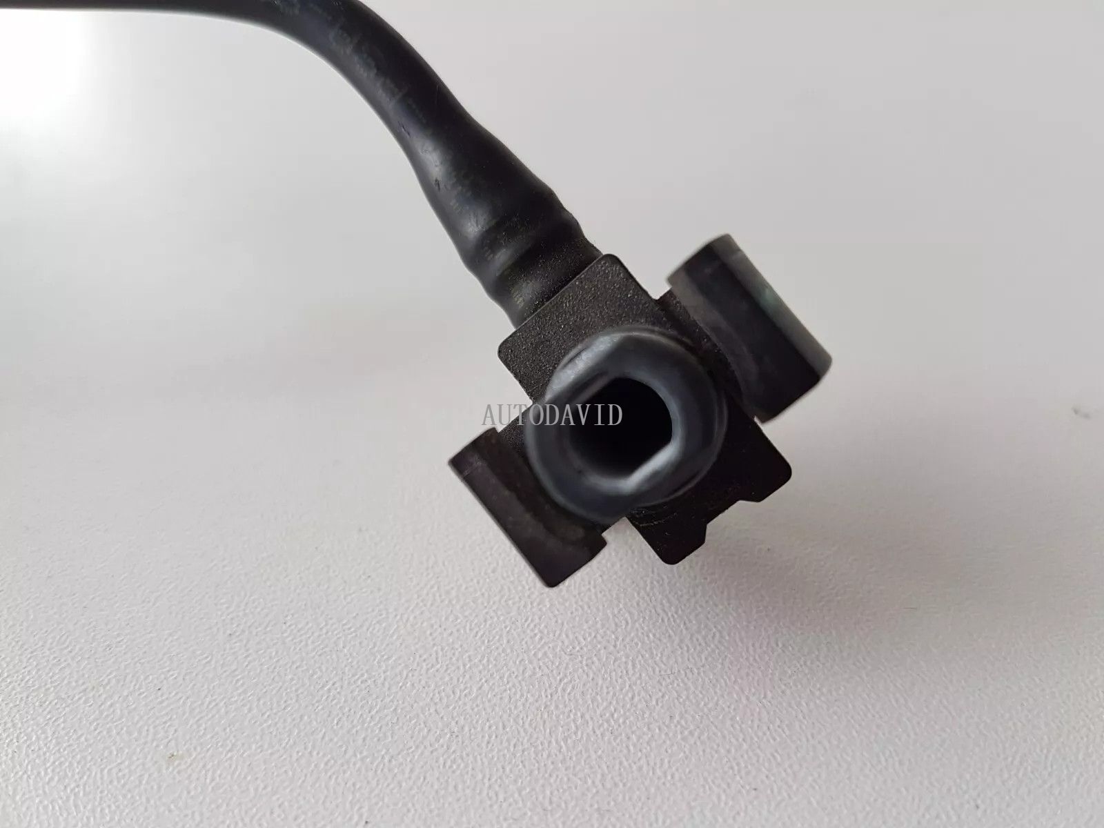 خرطوم مدخل المياه لمشعاع المحرك لبيجو 5008 P87 1.2,2016-2023 OEM: 9677186380 HS02-023-047