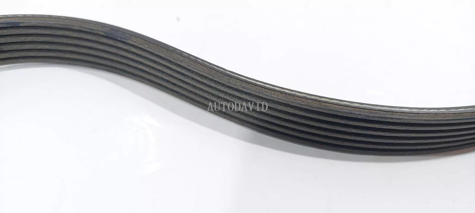 مروحة حزام عالية الجودة لبيجو 504 505 J5 J9 XN1A OEM: 5750XF 6PK966LE 9652945780 HS01-017-012