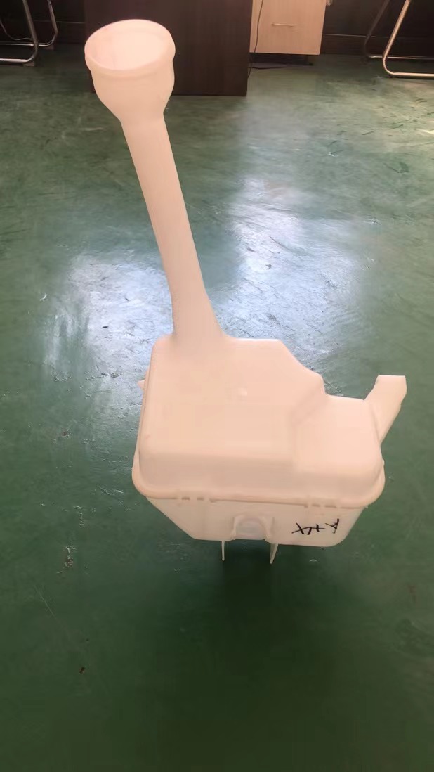 مقصف مياه DFPV AX4 ​​2015 OEM:B000621(清水壶,适用:东风风神AX4,2015年产) DVD17-1505