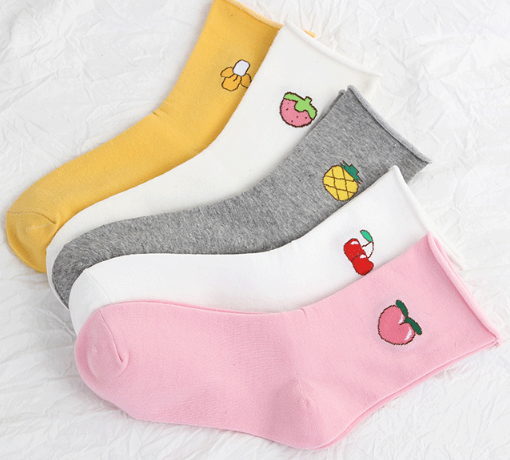 Wholesale girls colorful fashion cute cotton sport short ankle socks women socks
