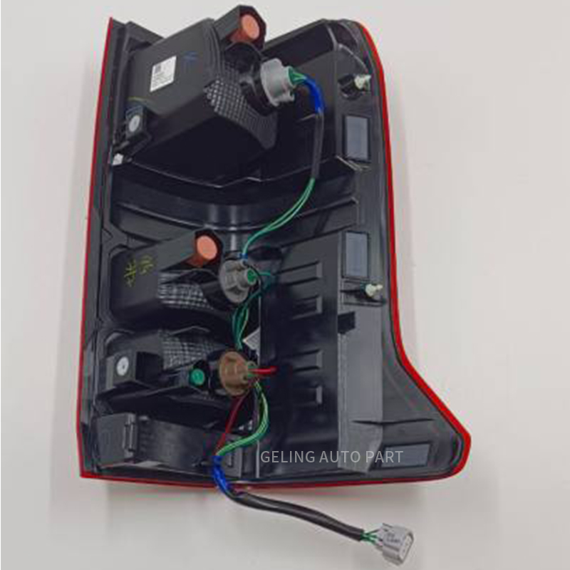 Taillight 26555A020p For Mitsubishi Triton 2024 Fanale posteriore 26555A020p per Mitsubishi Triton 2024