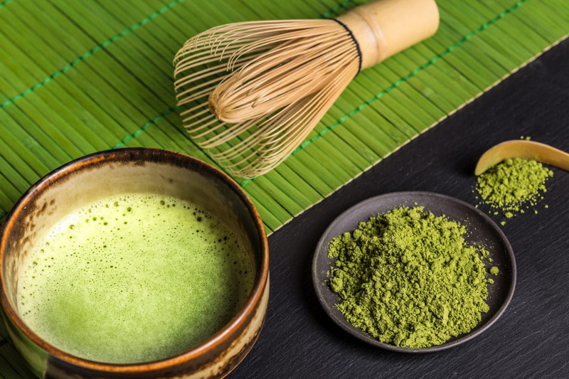 L&aacute; Tr&agrave; Xanh Matcha