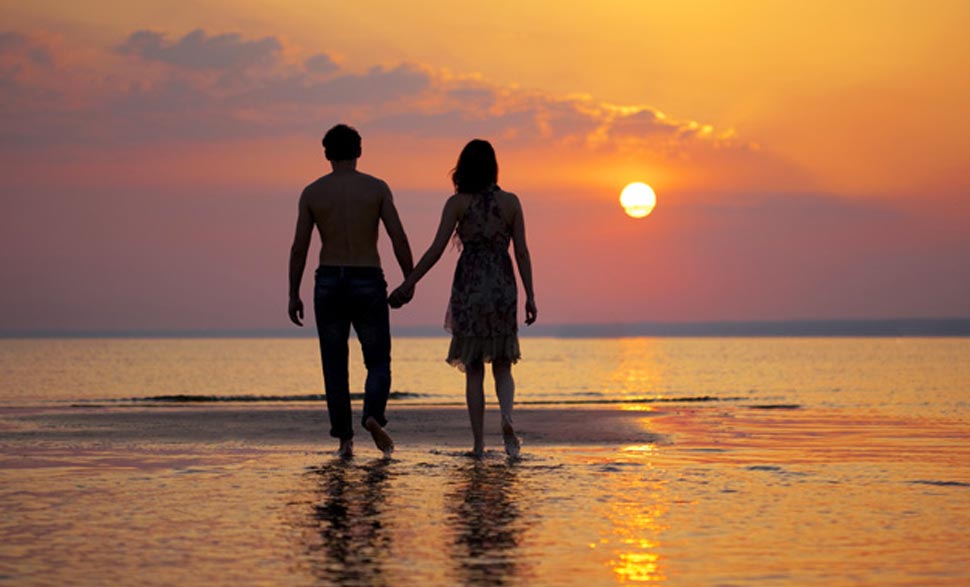 puesta de sol en la playa