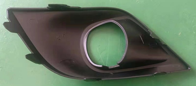 غطاء مصباح الضباب أسود رينو كليو 4 2018 OEM: LH 261A39715R/RH 261A28633R DVD630106-0701-03 