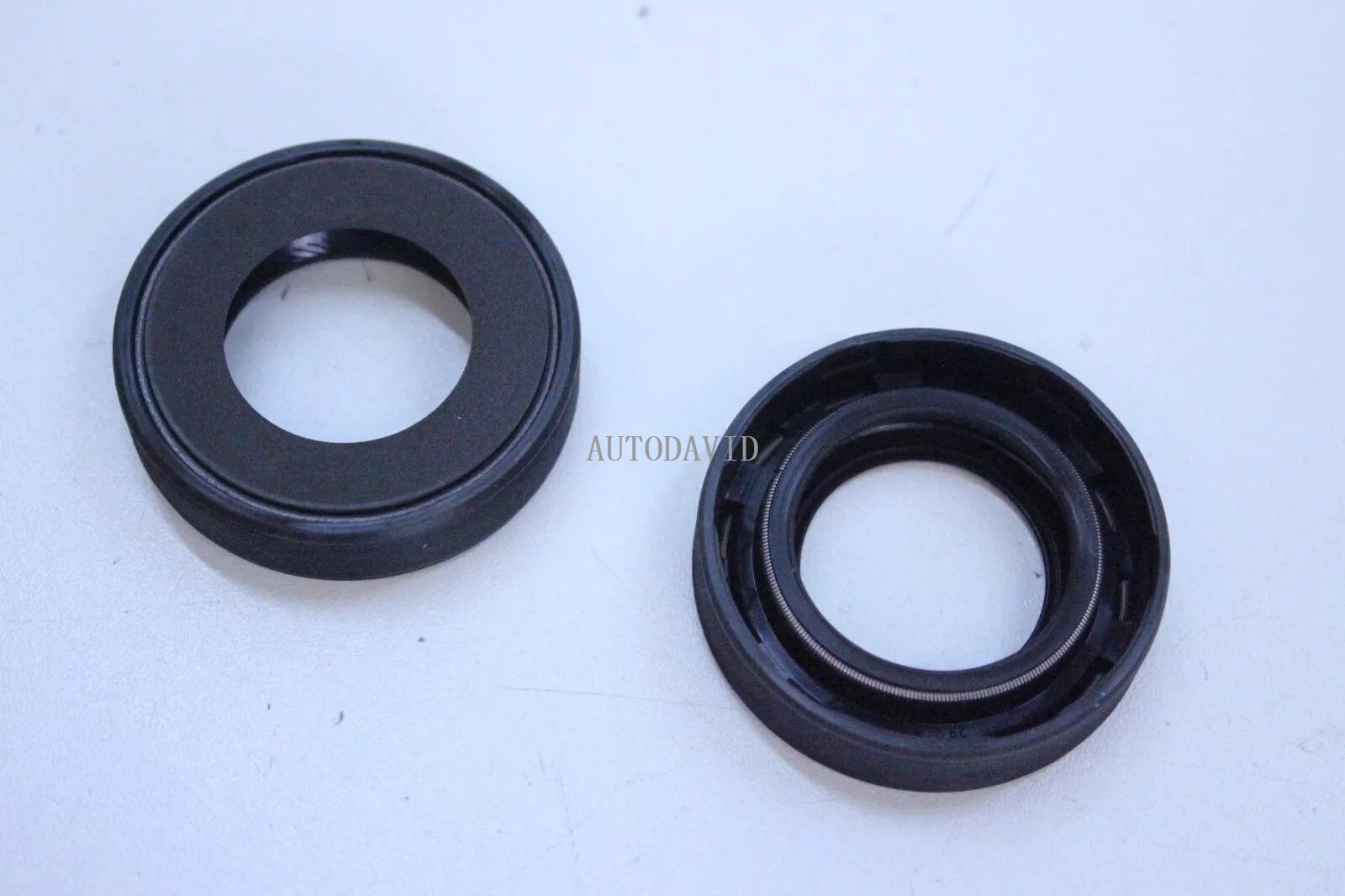 الجانب الأيمن لعلبة التروس لبيجو 3008,308,301,508,307,206.208,2008. تصنيع المعدات الأصلية: 312146/26/10 312140,9403121269 9790464500 9790464580HS30-300-055