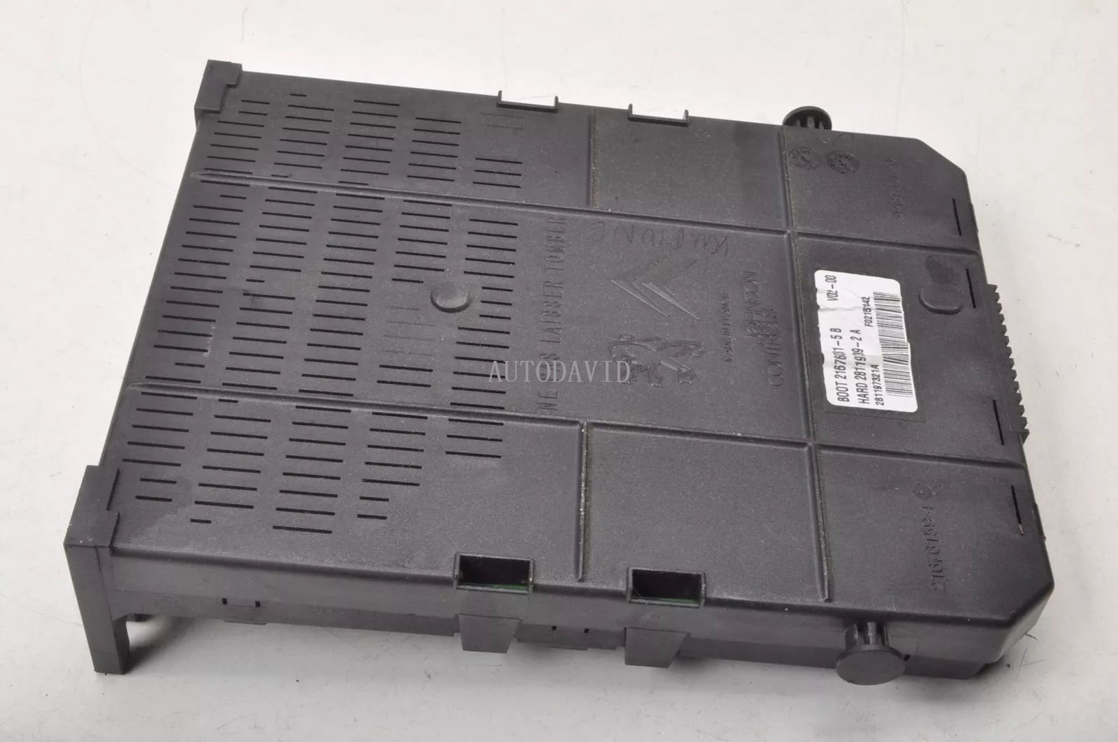 صندوق فيوز المحرك BSM الجمعية لبيجو 307 1.6 / 16V OEM: 9663510580 HS01-042-009