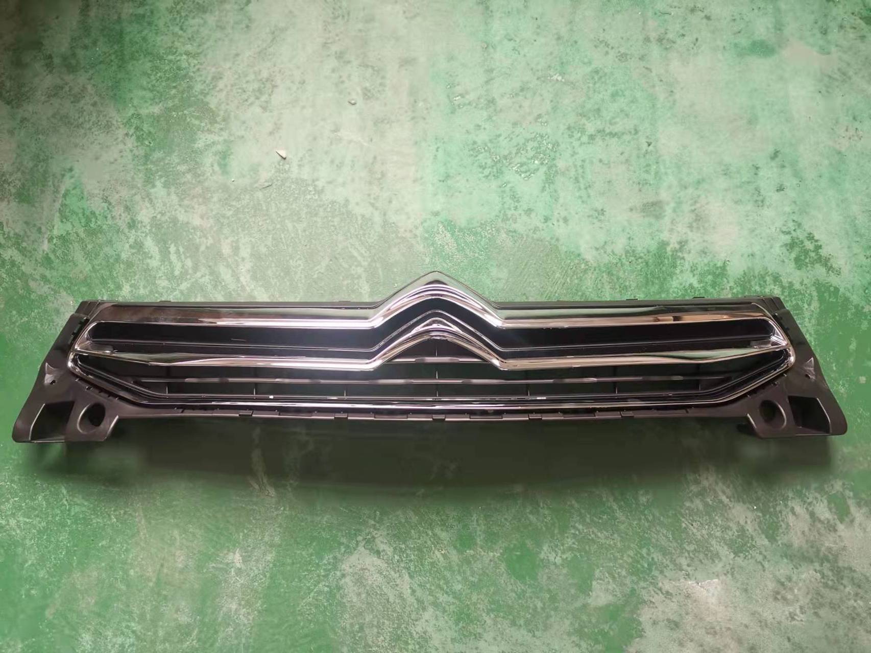 الشبكة الأمامية كاملة سيترون إليزيه 2013 OEM: DVD21-0701-05