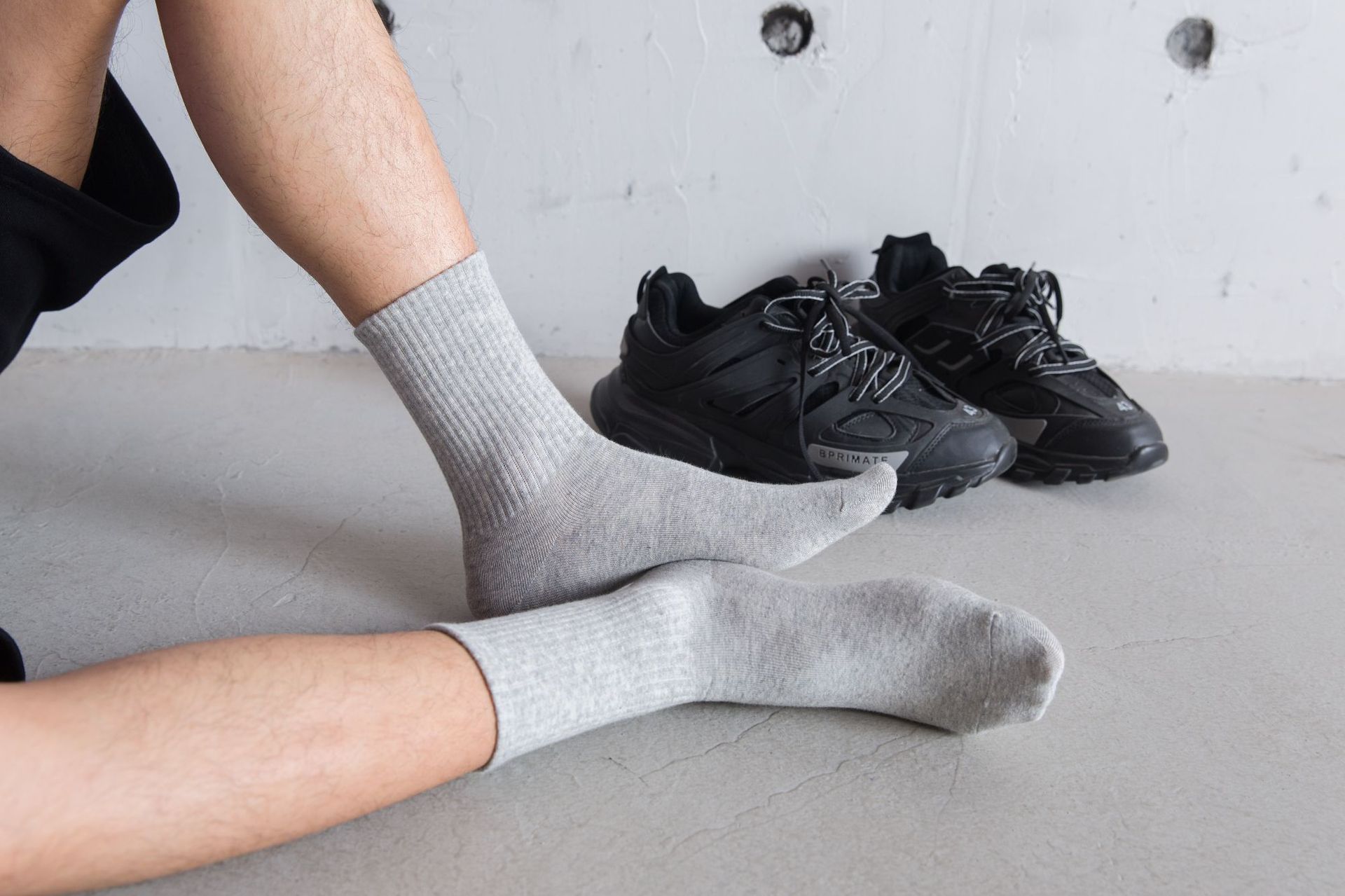 High Quality Custom Knit Cotton Fashion Designer Own Mens Casual Printed Socks For Men Crew Socks Custom Logo Design Embroidered
