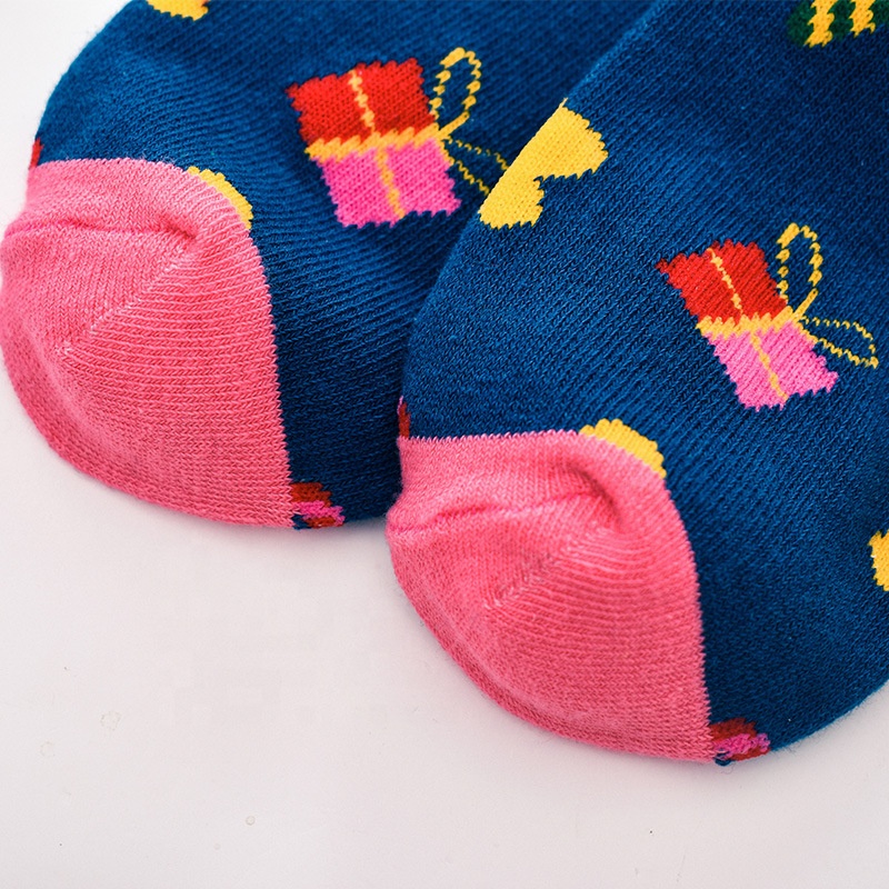 2021 New Arrivals Unisex Fashion Novelty Socks with Logo Cozy Christmas Socks