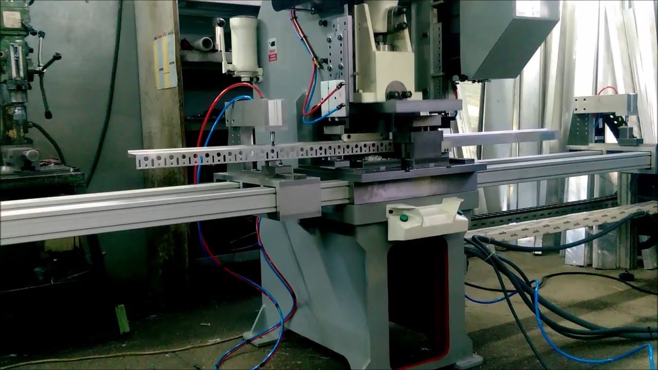 aluminum extrusion cutting machines 알루미늄 압출 절단기