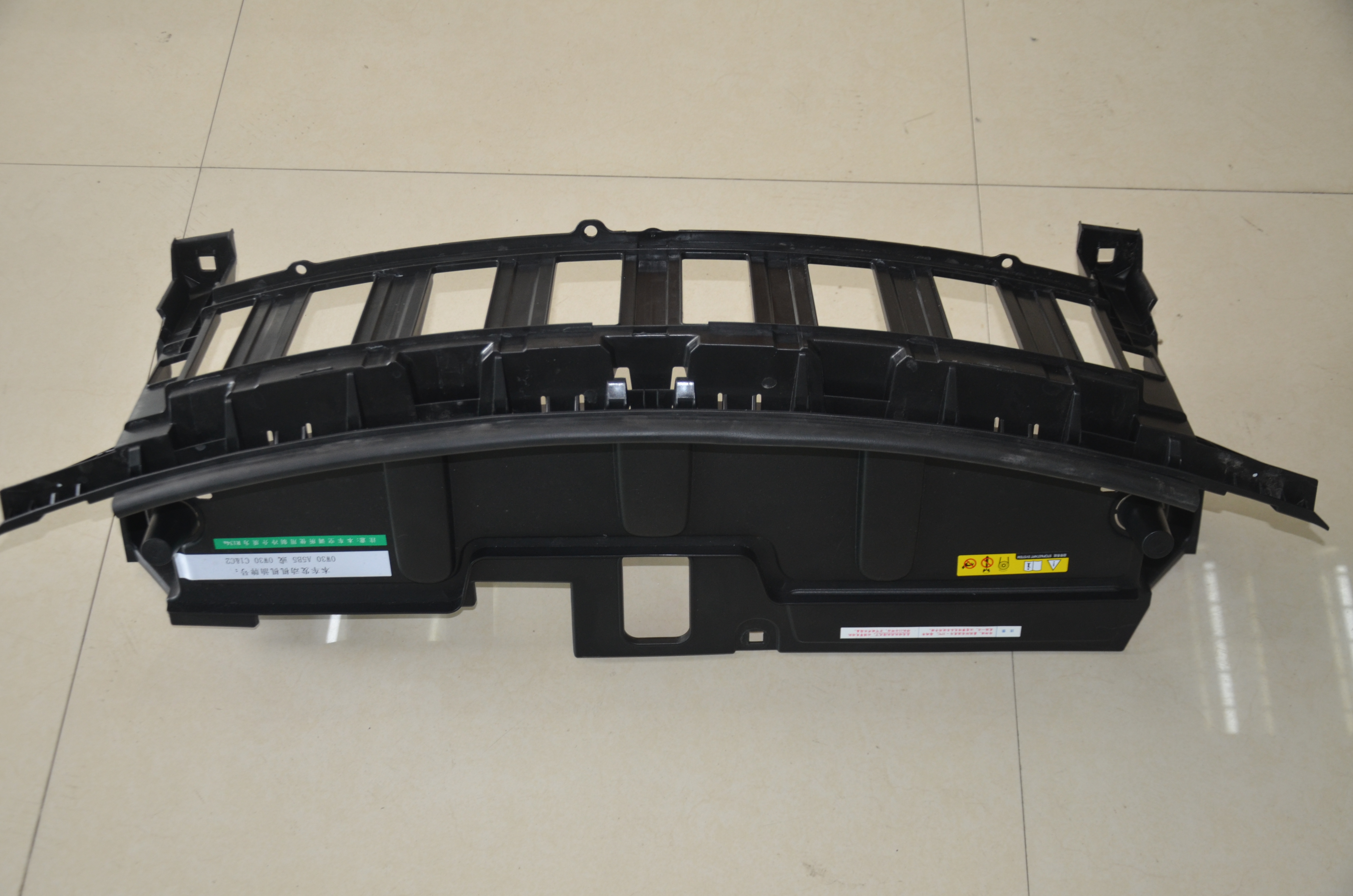 غطاء المحرك بيجو 4008 2017 الصين (P84)/بيجو 3008 5008 2017 في الخارج OEM: YL004140XT DVD39-0701-10 