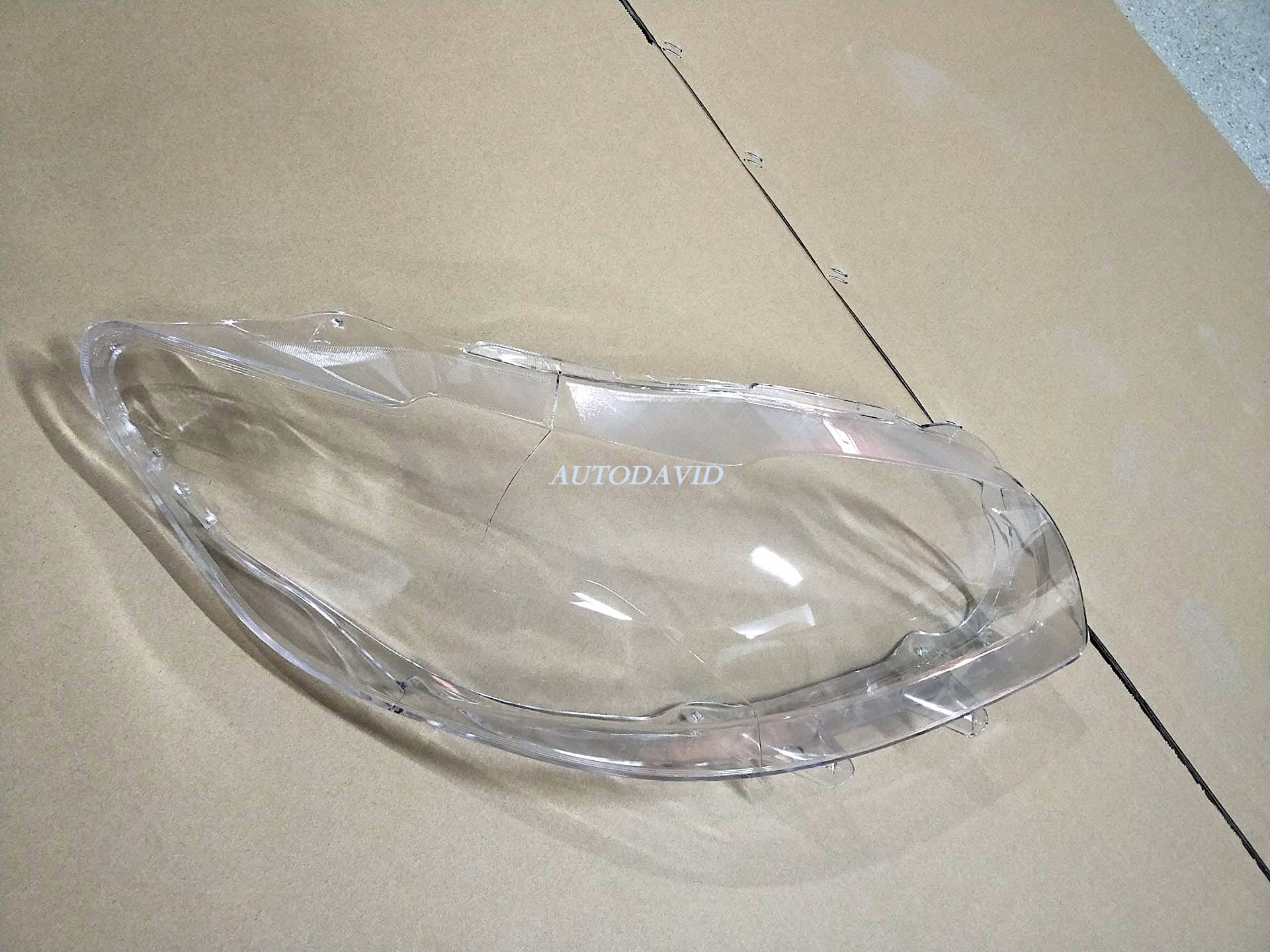 عدسة كشاف امامي بيجو 301 2013 DVD09-0201-01