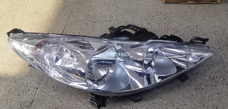 مصباح الرأس كامل بيجو 207 2004/2008 OEM: LH 620895/RH 620695 DVD43-0201