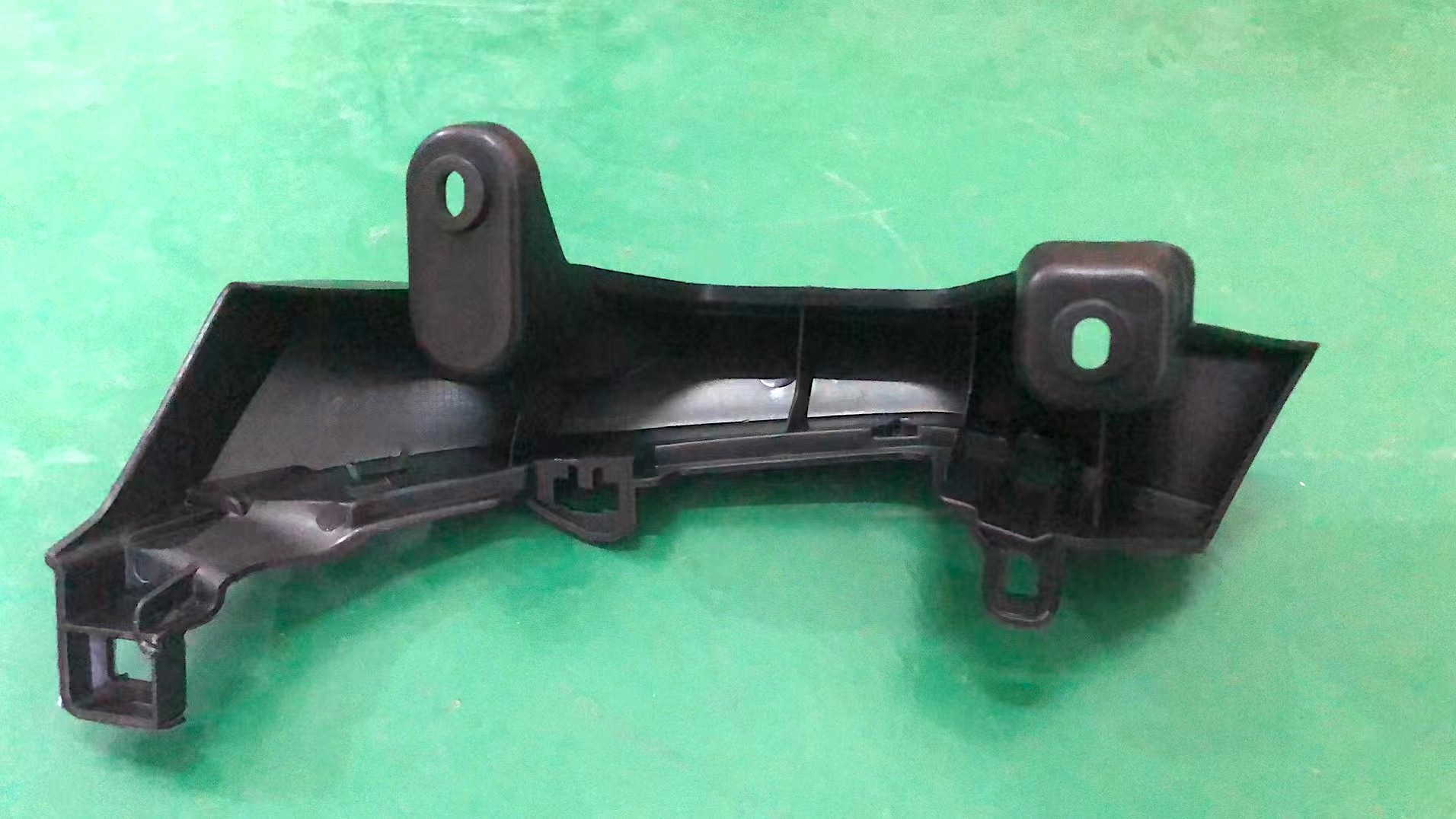 دعم المصباح الخلفي بيجو 301 M33 2013 OEM: 1608729480 DVD09-0801-03