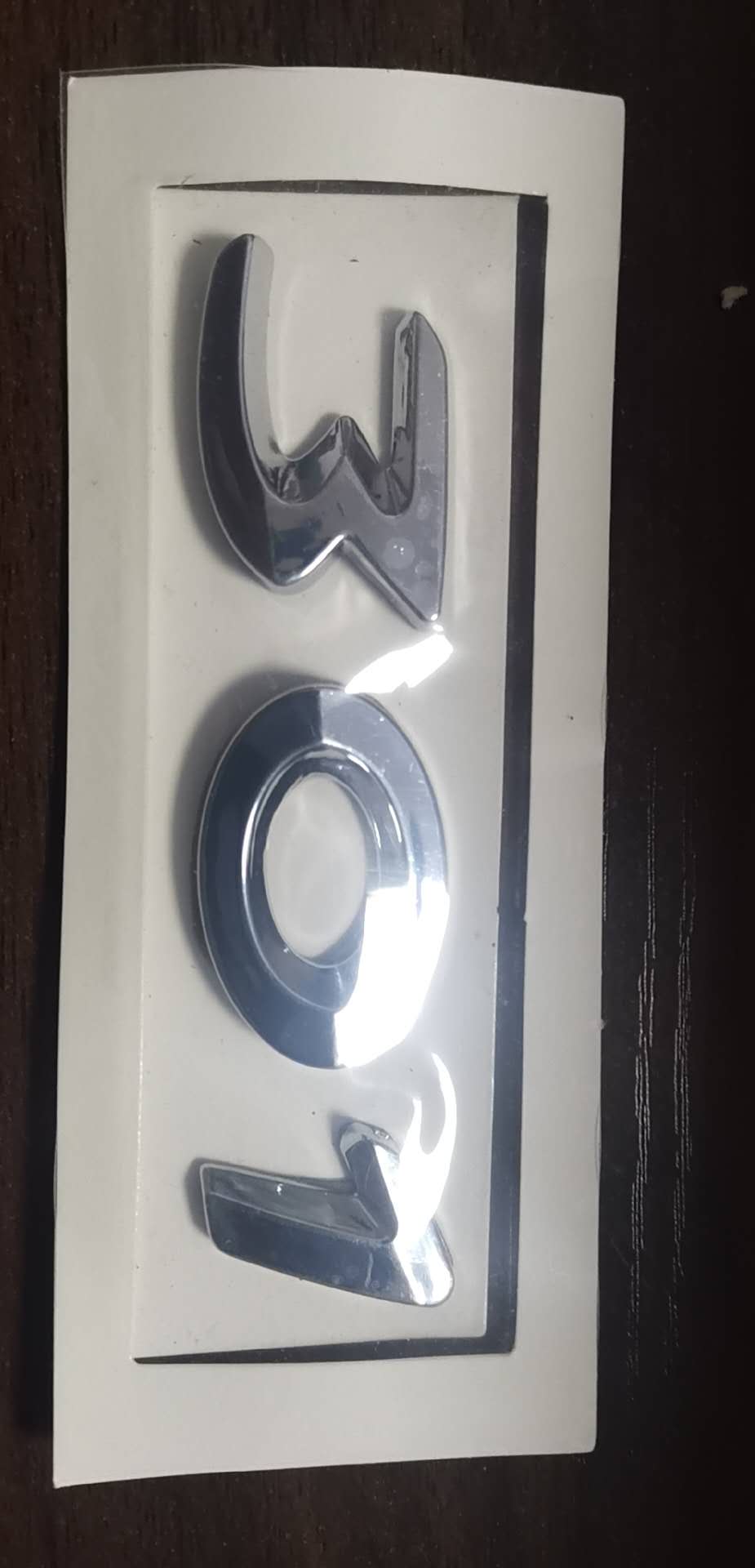 العلامة الخلفية بيجو 301 M33 2013 OEM: 1608707080 DVD09-1304