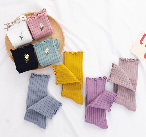 Wholesale fashion cotton girls long colorful slouch socks womens tube breathable sports women socks