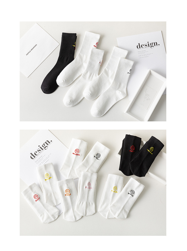 OEM ODM Crew Women smile Socks Customize Design Knitted Embroidered Cotton Spring Athletic Socks