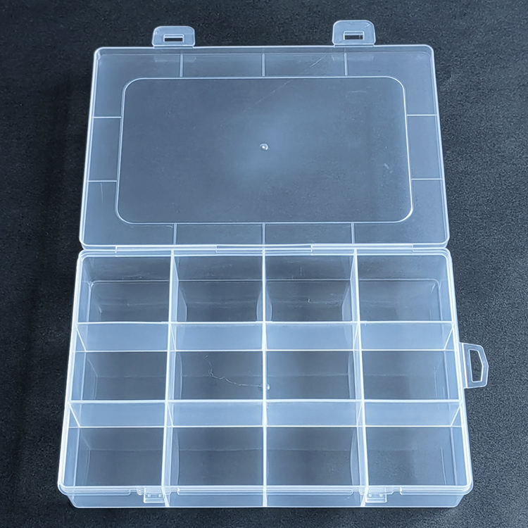 12 Grids Plastic Organizer Box 19.2x13x3.5cm