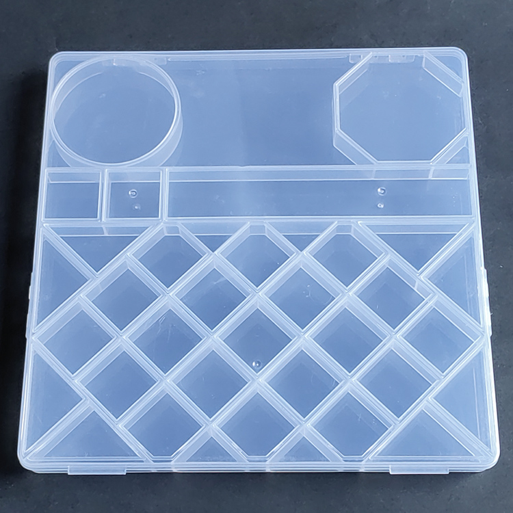 33 Grid Plastic Organizer Box 22.6x22.6x1.8cm