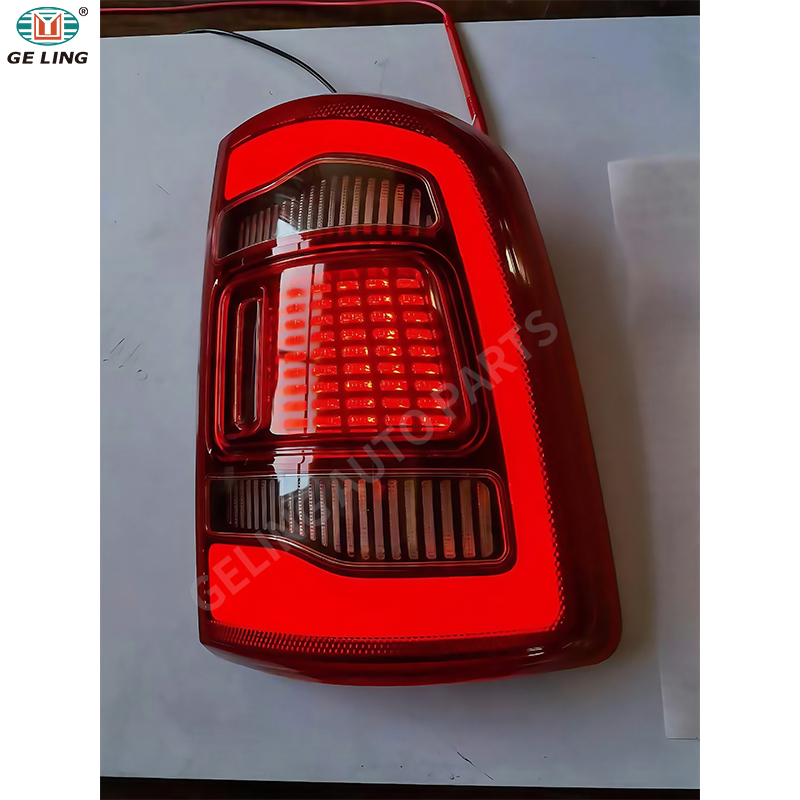 Dodge RAM 1500 2500 3500 Tail Lamp دودج رام 1500 2500 3500 مصباح خلفي