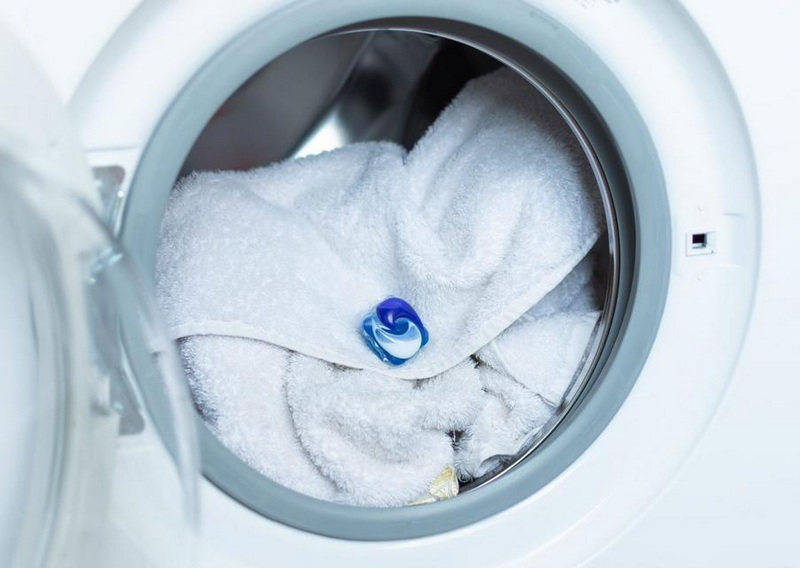 Utilizzare le cialde in una lavatrice a carico frontale 1