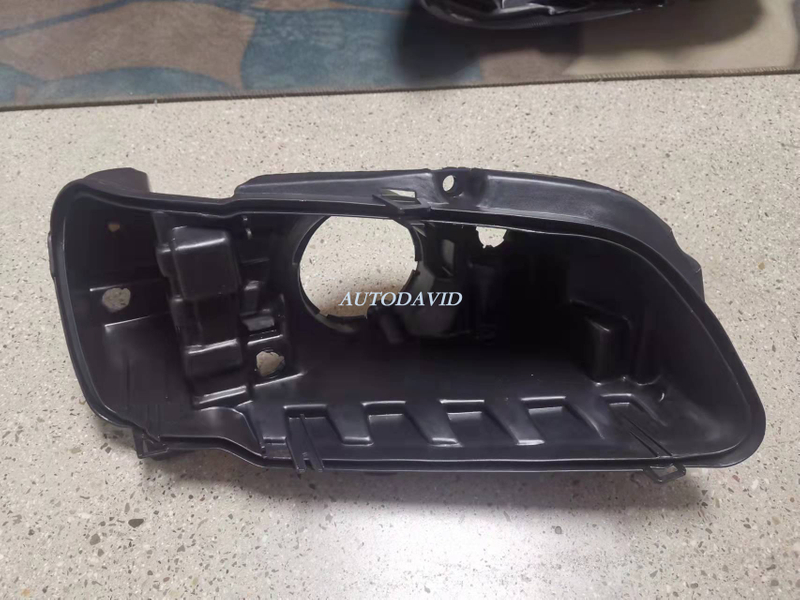 غطاء المصباح الرئيسي بيجو 106 1999 OEM: DVD65-0201-02