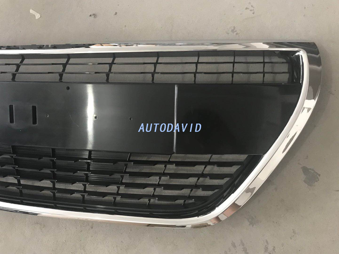 الشبكة الأمامية كاملة بالكروم بيجو 208 2016 OEM: لا شيء DVD42-0701-03