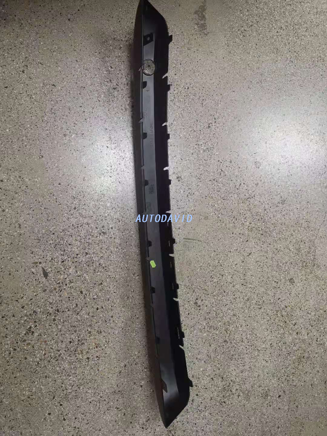 شريط المصد الأمامي بيجو 207 2008 OEM: 7452ZS DVD43-0701-05