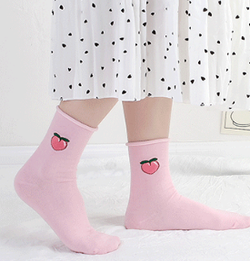 Wholesale girls colorful fashion cute cotton sport short ankle socks women socks