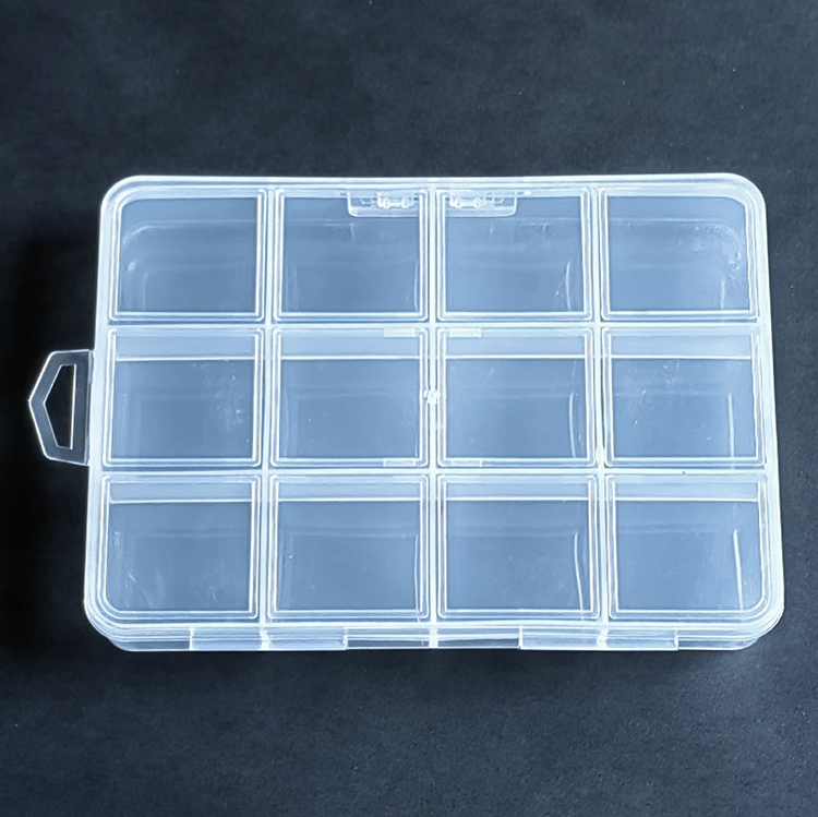 12 Grids Plastic Organizer Box 13.6x9.7x1.8cm