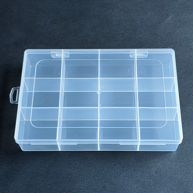 12 Grids Plastic Organizer Box 19.2x13x3.5cm