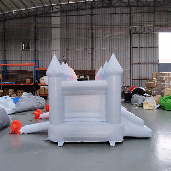 Pastel Color Inflatable Bounce Castle Set For Kids Jumping Slide Rental Event Çocuklar İçin Pastel Renkli Şişme Sıçrama Kalesi Seti Atlama Kaydırağı Kiralama Etkinliği
